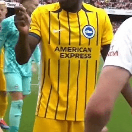 Pitch-side microphone reveal former Arsenal man Danny Welbeck’s sneaky unseen role in Gunners midfielder Declan Rice being sent off against Brighton