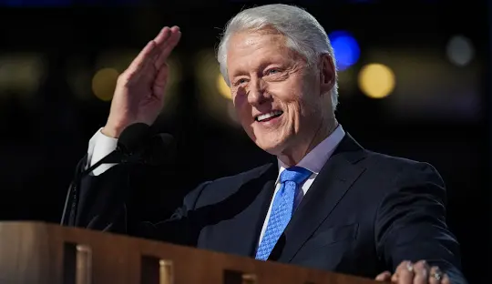 You are currently viewing Former President Bill Clinton travels to Georgia to rally rural Black voters to the polls