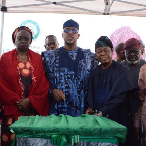 Read more about the article Oyetola flags off Gateway Inland Dry Port, says it will make Nigeria a logistics hub