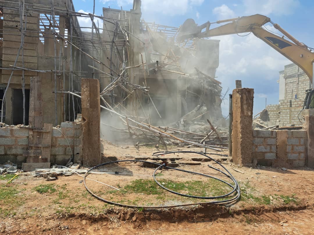 You are currently viewing FCT probes building collapse in Abuja, seven residents killed