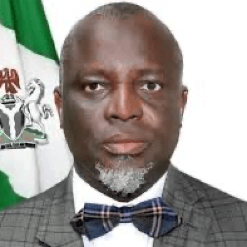 Abiodun Congratulates Prof. Ishaq Oloyede at 70