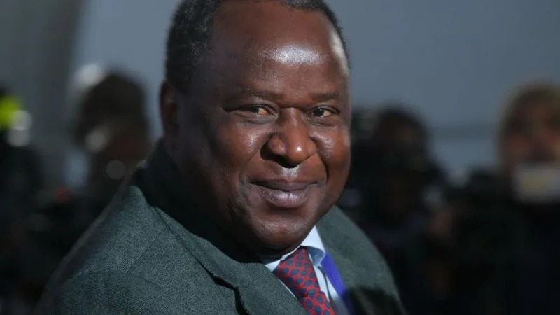 You are currently viewing Tito Mboweni: South Africa first black central bank governor dies at 65