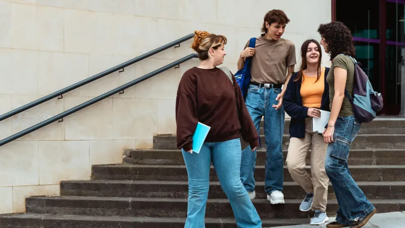 You are currently viewing Drop in foreign student visas worrying for UK universities