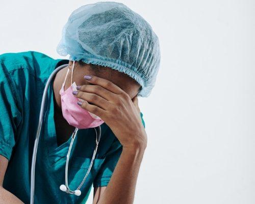 Read more about the article Nigerian nurses in UK petition health secretary over exam fraud allegations by NMC