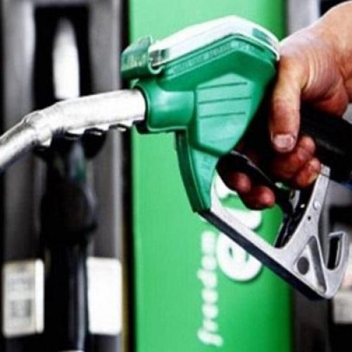  Petrol price hits N998 per litre in Lagos