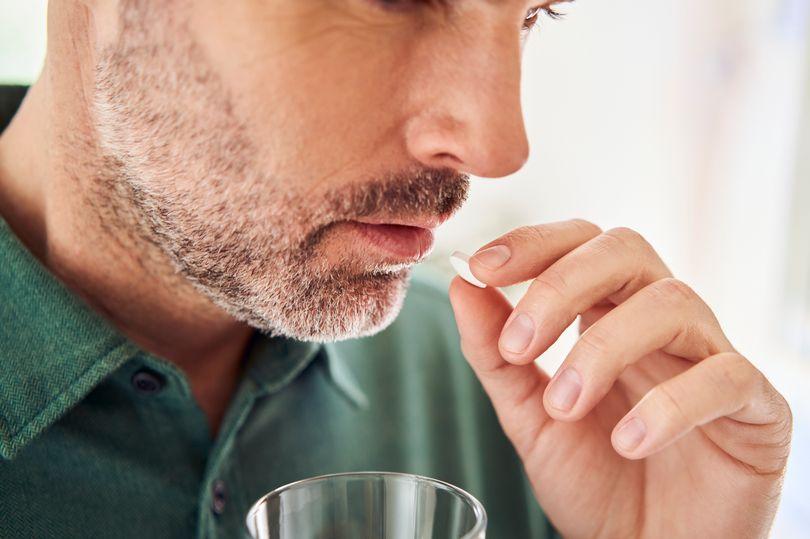 You are currently viewing NHS says people need to be taking 2p ‘anti-dementia’ pill daily from today