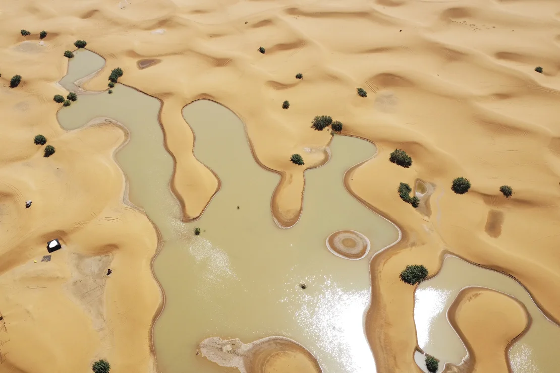 You are currently viewing The Sahara Desert flooded for the first time in decades. Here’s what it looks like