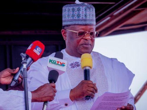 Read more about the article FG flags off Sokoto-Badagry superhighway with Hitech handling construction 