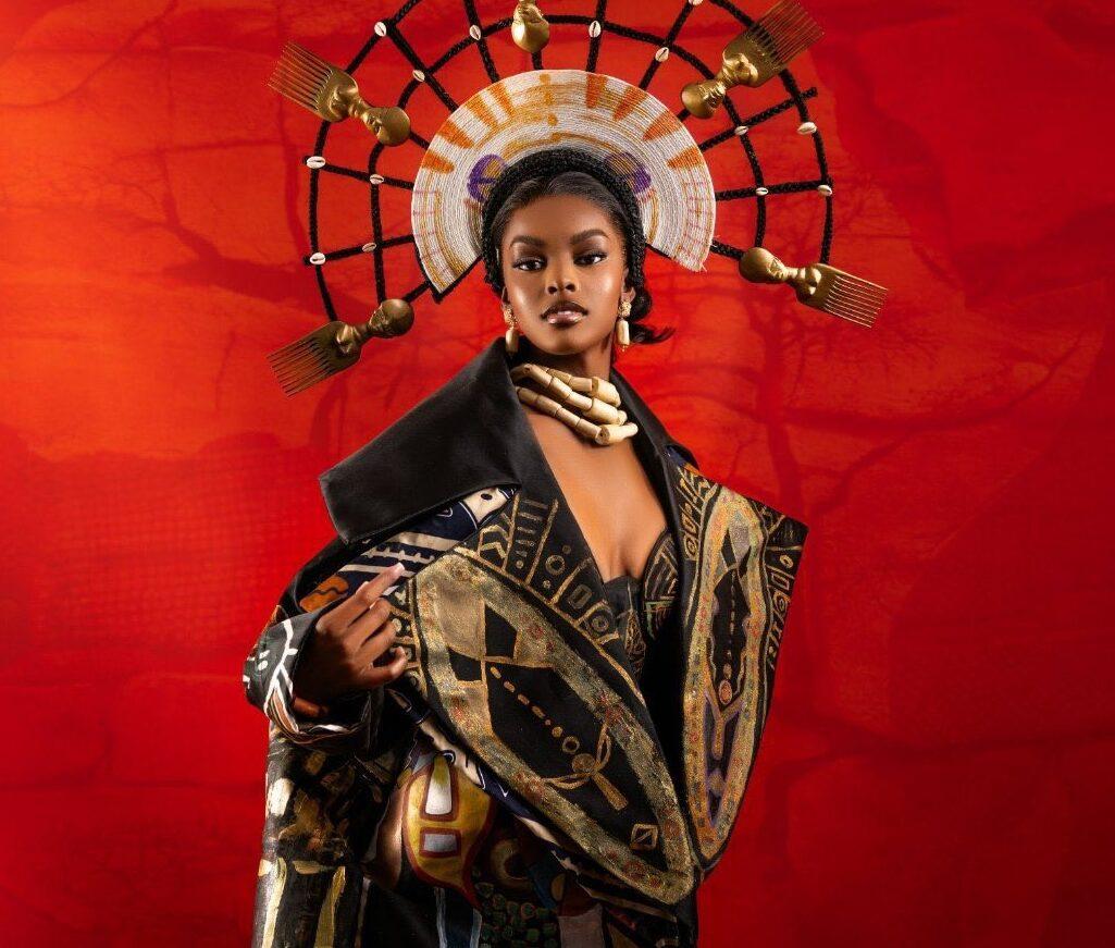 You are currently viewing Adetshina shines with cultural attire at Miss Universe
