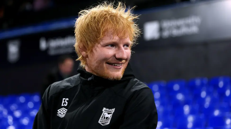 You are currently viewing Ed Sheeran sorry for interrupting Amorim interview