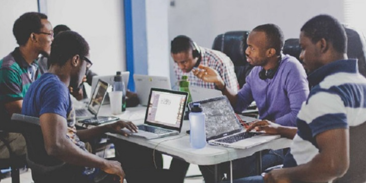 You are currently viewing Nigerian businesses tell CBN they plan to hire more in November as “optimism” rises