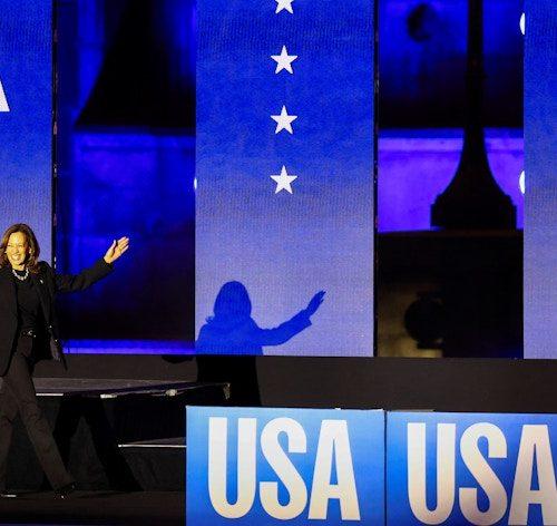 Read more about the article Harris campaign comes to an end with a star-studded event