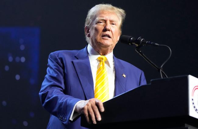 You are currently viewing US Special Counsel dismisses case against Donald Trump over efforts to overturn 2020 election