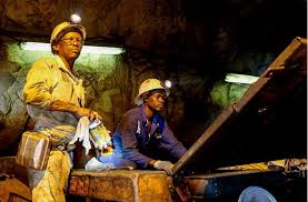 Read more about the article South Africa says it won’t help 4,000 miners running out of food inside closed mine