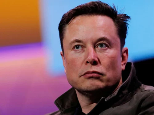 Read more about the article Musk faces potential charges as SEC demands settlement over X buyout 