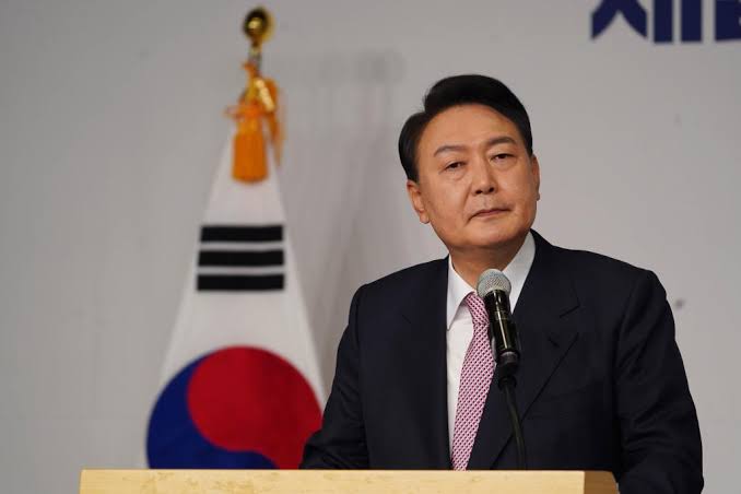 You are currently viewing South Korea lawmakers vote to impeach president Yoon Suk Yeol
