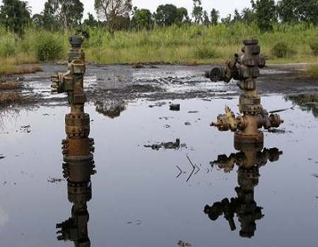 Read more about the article Fresh oil spill causes panic in Rivers community