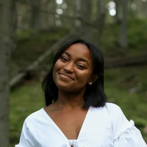 107415573 1715805681341 Jade Ventoniemi head shot author page