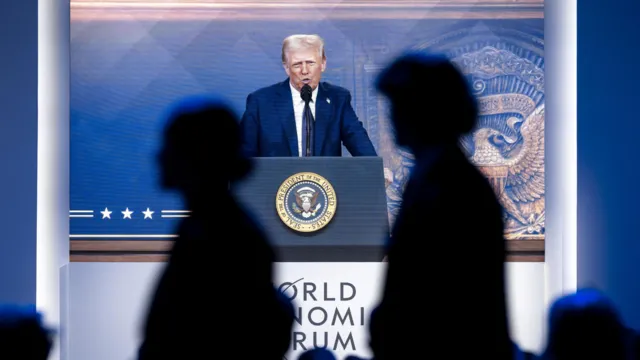 You are currently viewing Trump urges Opec countries to slash oil prices