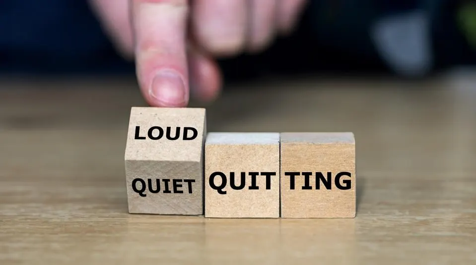 You are currently viewing Quiet Quitters Vs. Loud Leaders: The New Battle For Workplace Culture