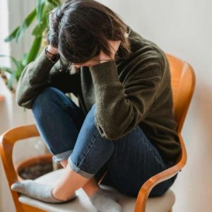 A confused woman 696x1044 1