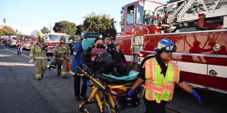 You are currently viewing Two dead, 18 injured in California plane crash