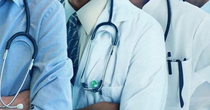 You are currently viewing Doctors shut hospitals, begin three-day warning strike in Abuja