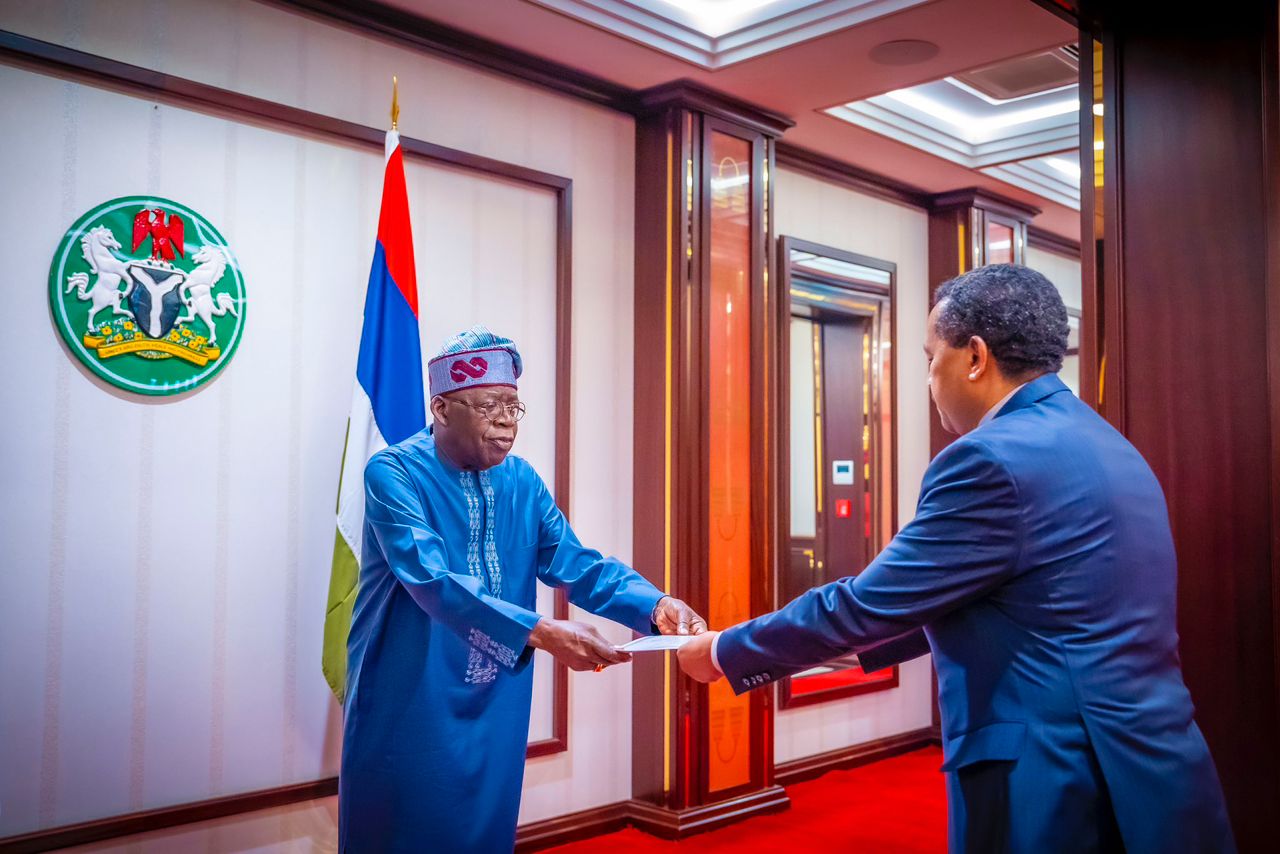You are currently viewing President Tinubu Lauds Accomplishment Of Diasporian Nigerians