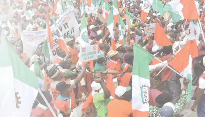 You are currently viewing NLC faults fresh petrol price hike, says FG insensitive