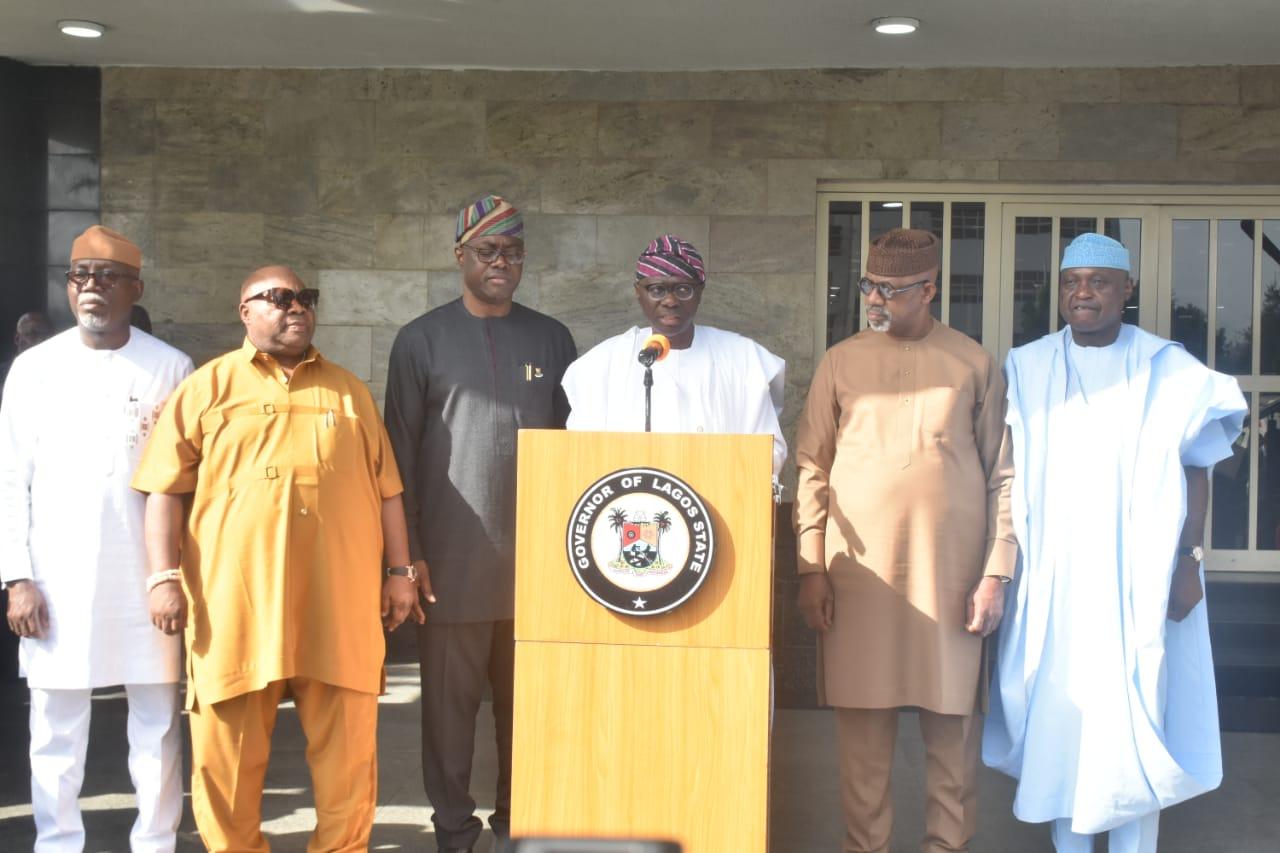 You are currently viewing S’West govs team up against ISWAP elements, bandits