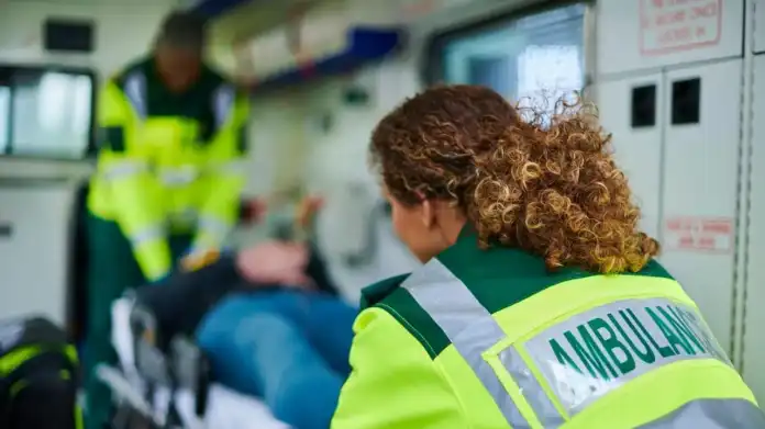 You are currently viewing Over 5000 people hospitalised in the UK diagnosed with flu, as NHS worries
