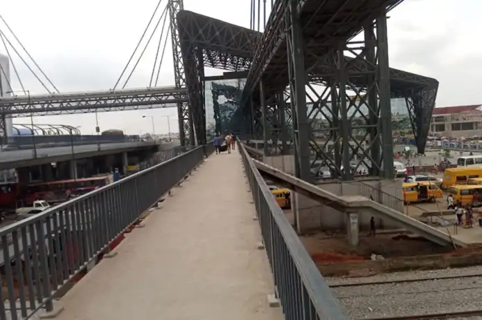 You are currently viewing Lagos govt shuts Oshodi pedestrian bridge