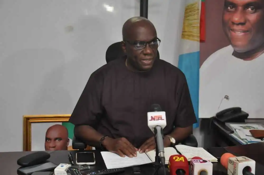 You are currently viewing APC Defends President Tinubu, Says Poverty A Global Practice