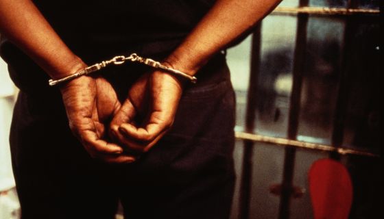 You are currently viewing 36-year-old charged with defrauding 400 Americans in US
