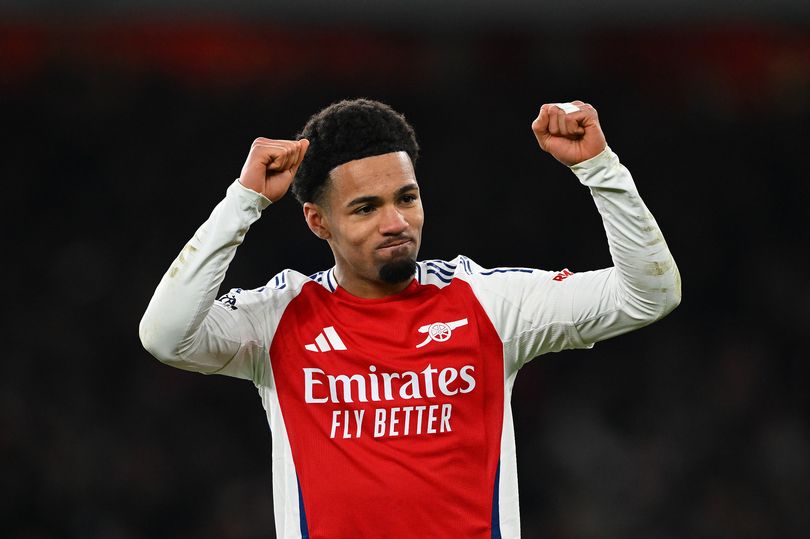 You are currently viewing Ethan Nwaneri set for new Arsenal team role after latest Mikel Arteta injury blow
