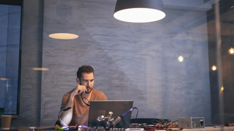 You are currently viewing How To Be An Entrepreneur In The Age Of AI