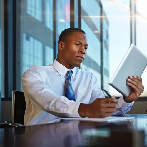 Read more about the article Be A Better Leader: 18 Game-Changing Daily Habits