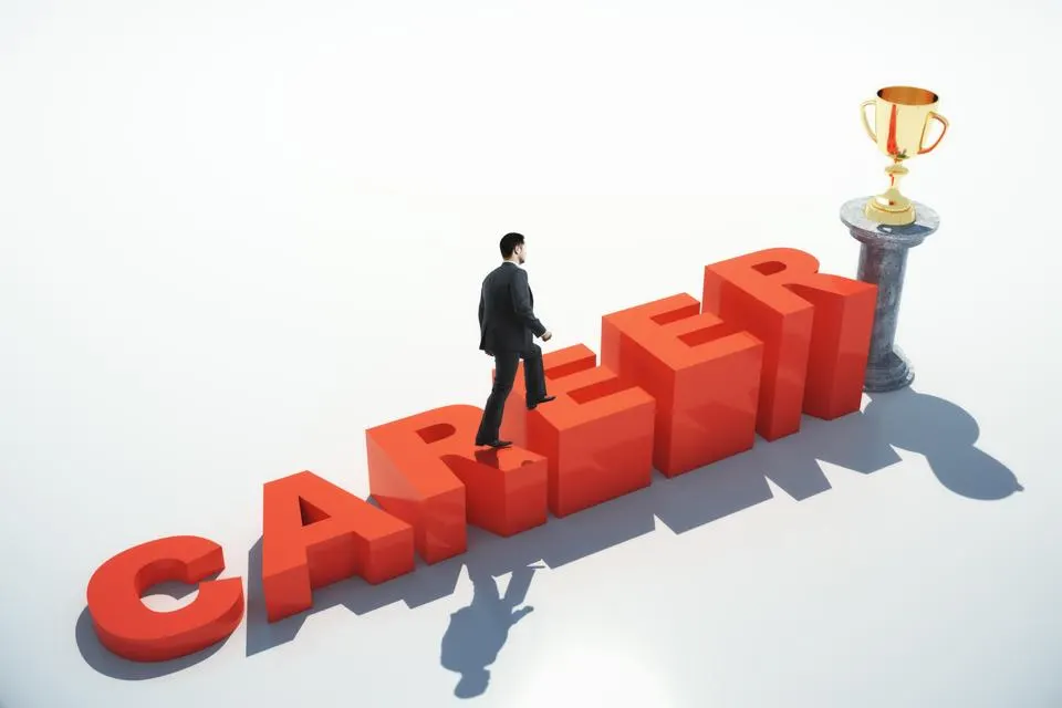 You are currently viewing How To Get Promoted Faster At Work: The One Skill Leaders Notice Most
