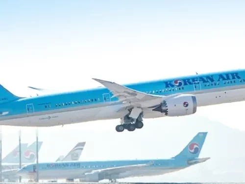 Read more about the article Korean Air wins 2025 airline of the year award