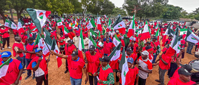 You are currently viewing Telecoms tariff hike: FG deploys security agents as NLC insists on protest