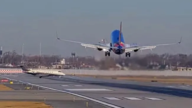 You are currently viewing US: Southwest Airlines plane aborts landing to avoid colliding with private jet