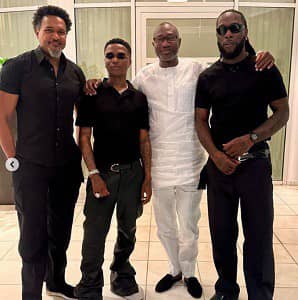 Read more about the article Otedola hosts Burna Boy, Wizkid, at Lagos home