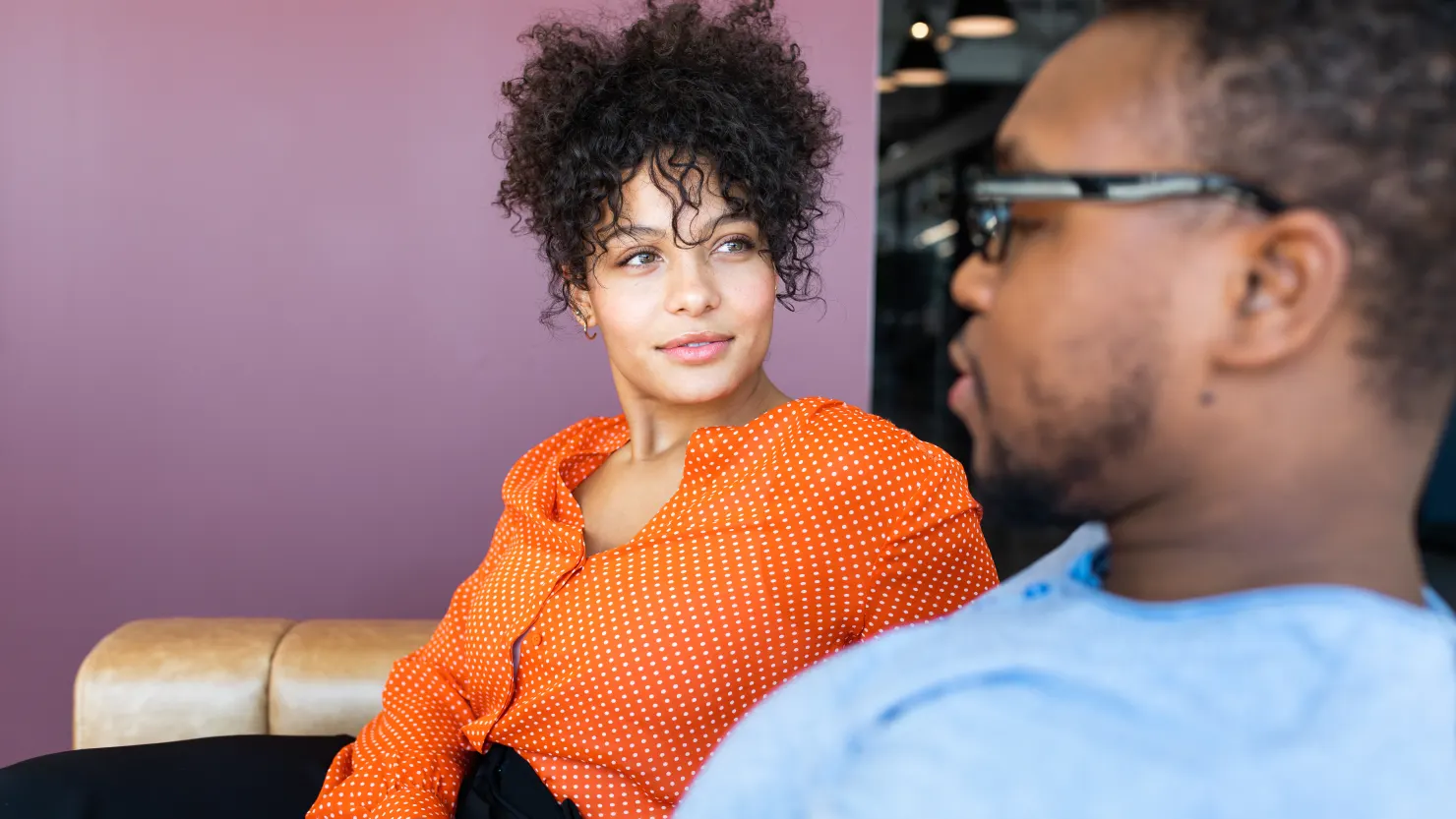 You are currently viewing To influence people, use 6 phrases, says leadership expert: ‘Just a few words’ can make a difference