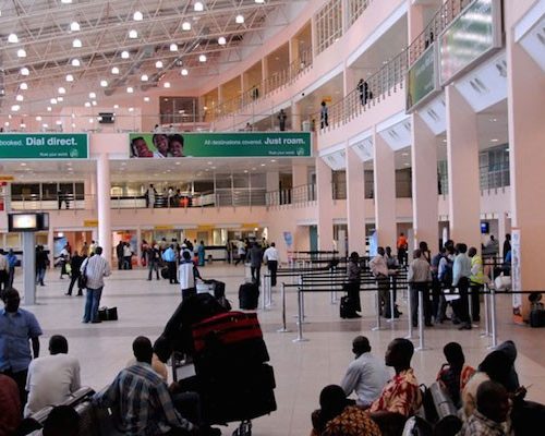 Read more about the article Inside Lagos airports where racketeering threatens passenger safety