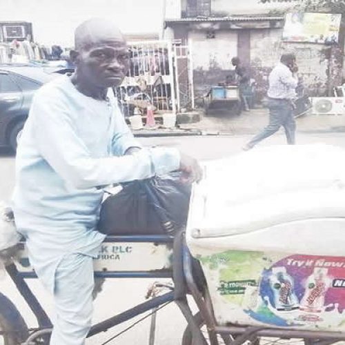 Untold Story Of Pa Lawal, Lagos Island’s 75-year-old Ice Cream Vendor