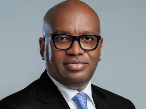 Read more about the article FirstHoldco Announces 25% Oversubscription Of N150bn Rights Issue, Plans N350 billion Private Placement 