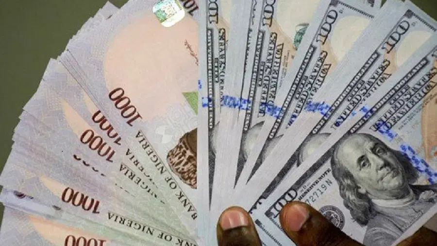 You are currently viewing Naira Rises To N1,560/$ In Parallel Market