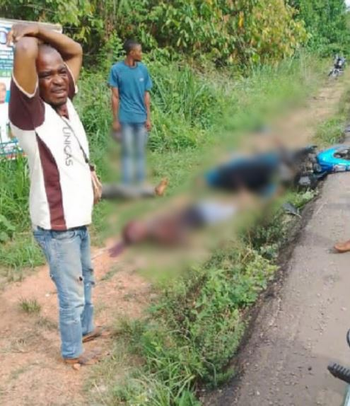 You are currently viewing Two Young Men K!lled As Stray Cow Runs Out Of Bush And Crashes Into Motorcycle In Ondo