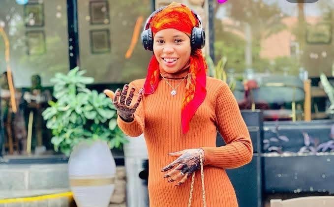 You are currently viewing EFCC Arrests Popular Female Nigerian TikTok Star