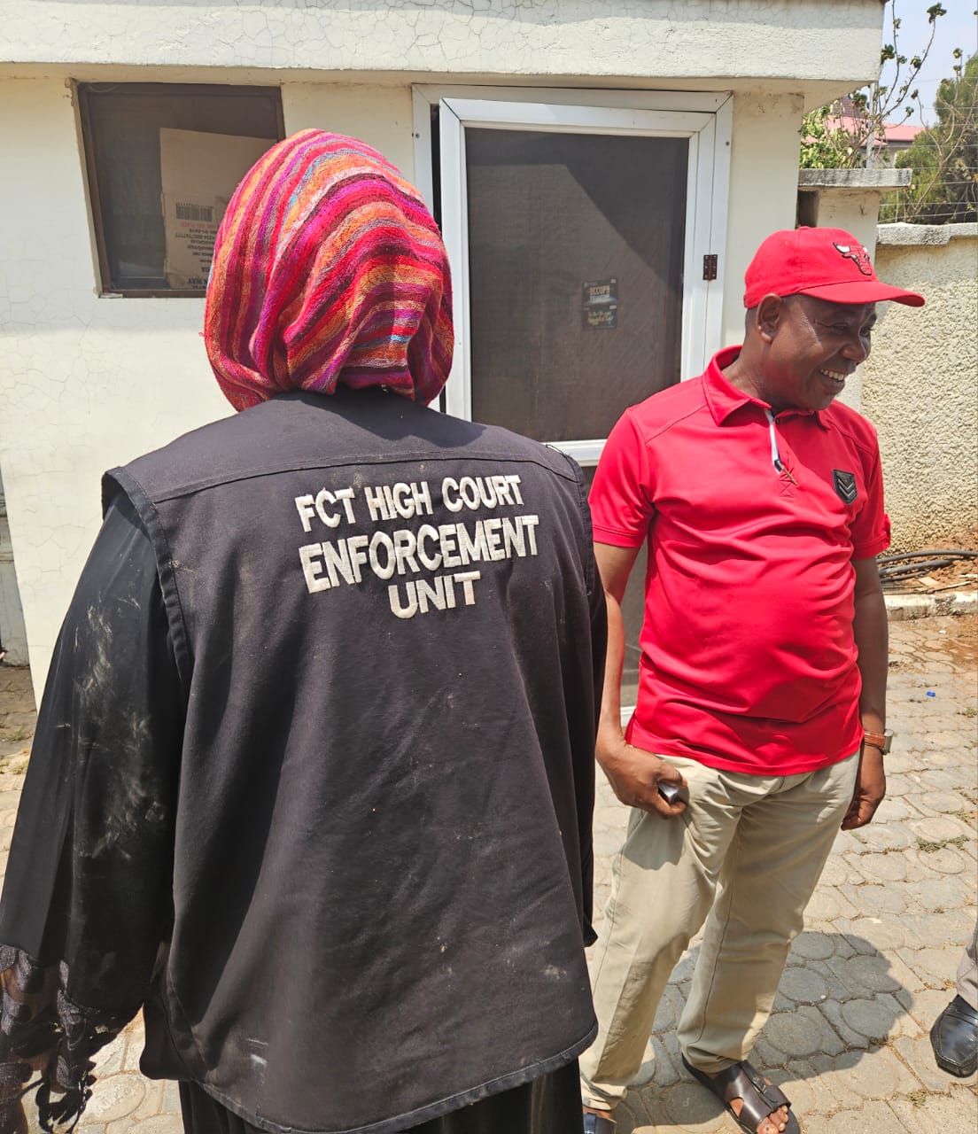 You are currently viewing Court throws out Senator Tokunbo Afikuyomi from rented Abuja property [+video]